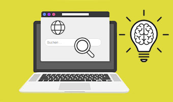 Illustration von einem Laptop mit einem Suchfeld auf dem Monitor. Daneben ist eine Gl&uuml;hbirne mit einem Gehirn abgebildet.
